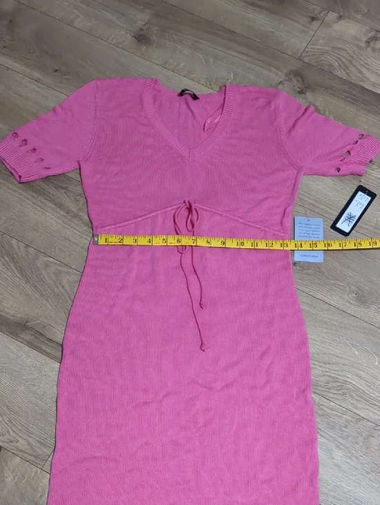 BEBE Tie Front Cutout Crochet Midi Dress  Fuchsia Women's Size Small NWT - Picture 7 of 11